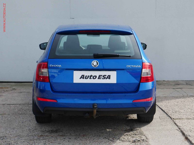 Škoda Octavia (2014) 1.6 TDi, ČR, LED - fotka 5 z 16