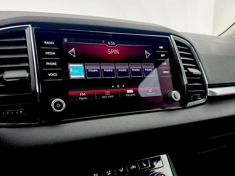 Škoda Karoq Style - fotka 12 z 29