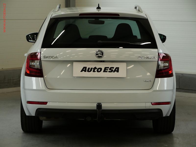 Škoda Octavia (2018) 2.0TDI 4x4, Style, DSG, LED - fotka 5 z 22