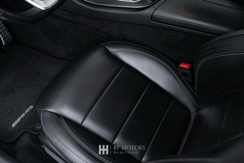 Mercedes-Benz Třídy C (2019) C 300d Kombi 180kW - fotka 20 z 43