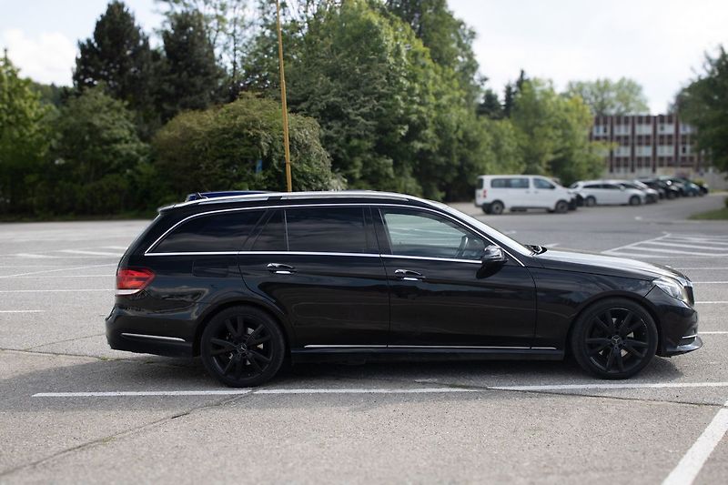 Mercedes-Benz Třídy E AMG paket, 100% stav. - fotka 4 z 45