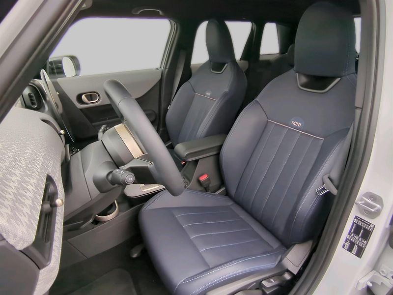 Mini Cooper C 5-doors - fotka 12 z 18