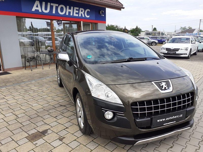Peugeot 3008 (2011) 1.6 i  16V 115Kw - fotka 2 z 36