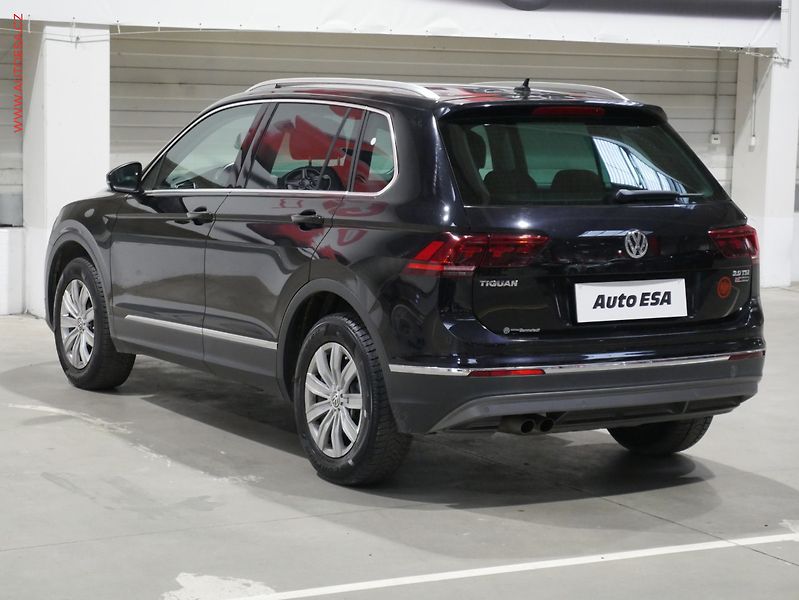 Volkswagen Tiguan (2017) 2.0 TSI 4x4, Highline, DSG - fotka 6 z 12