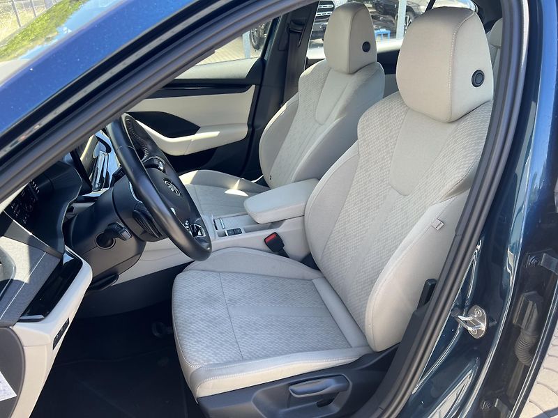 Škoda Octavia (2023) STYLE 2,0 TDi 85kW DSG - fotka 10 z 35