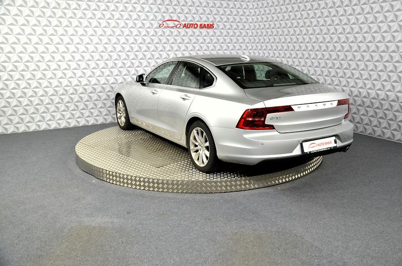 Volvo S90 (2018) D3 - fotka 7 z 18