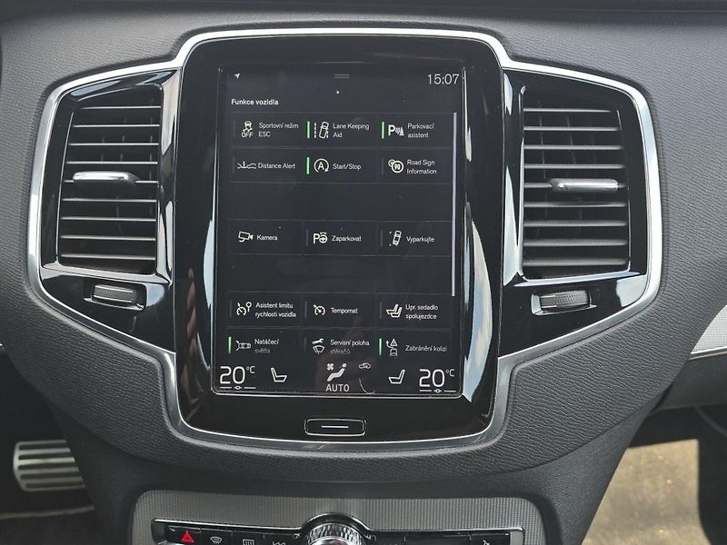 Volvo XC90 (2018) R Design D5 173kw 4x4, tažné, - fotka 19 z 27