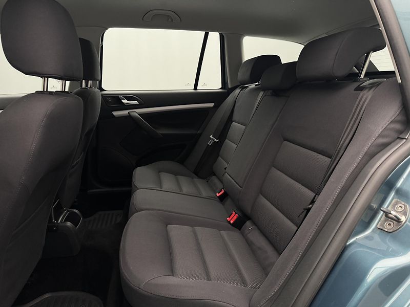 Škoda Octavia 1.9 TDI COMBI CZ 1.maj - fotka 6 z 28