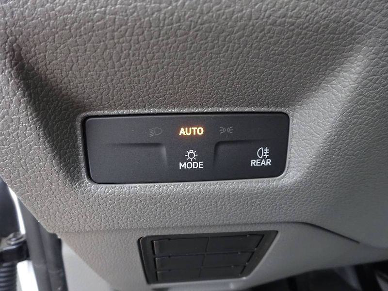 Volkswagen Crafter (2026) SKŘÍŇ Plus 35 130KW 6G FWD SR - fotka 12 z 27