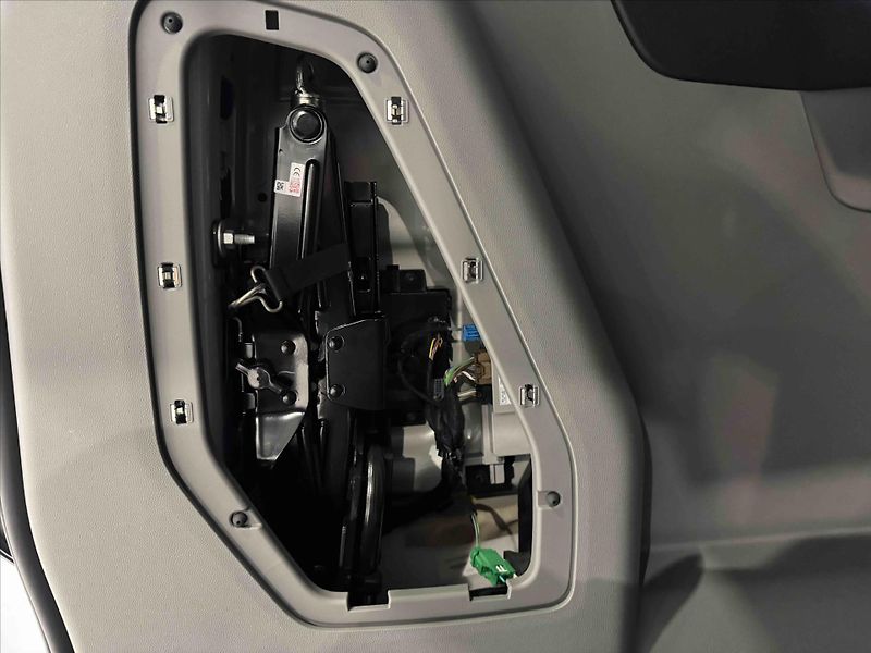 Ford Tourneo 2,5 Duratec Hybrid (PHEV)  Cus - fotka 14 z 17