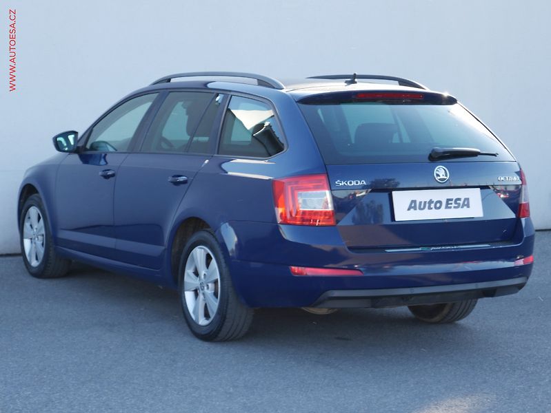 Škoda Octavia (2014) 2.0 TDi, Elegance, navi - fotka 6 z 20