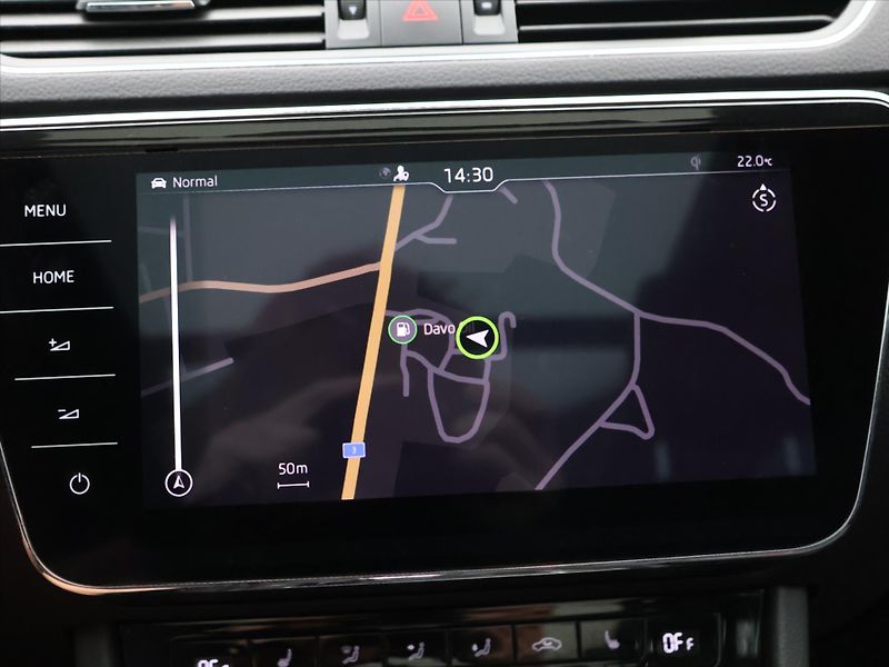 Škoda Superb 2,0 TSI 206kW Scout 4x4 DSG - fotka 22 z 35