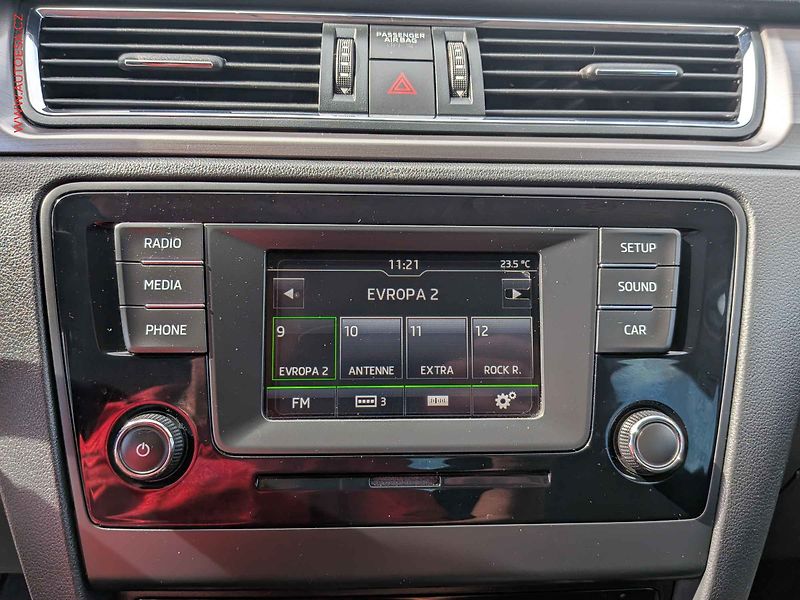 Škoda Rapid (2017) 1.6 TDi, ČR, Style - fotka 11 z 17