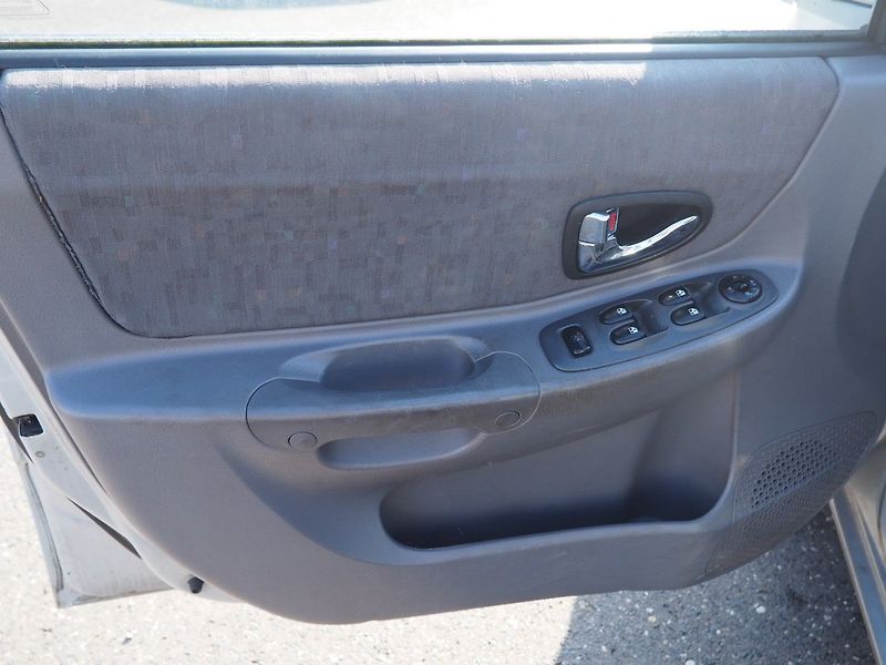 Hyundai Accent (2006) 1.4i, 63kW, AC - fotka 10 z 29