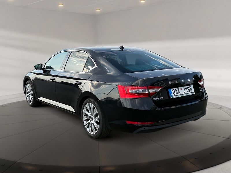 Škoda Superb (2023) STYLE 2.0TDI 147kW 4x4 DSG TAŽ - fotka 4 z 11
