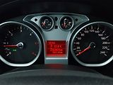 Ford Focus (2010) 1.6 TDCi, nová STK - náhled 11