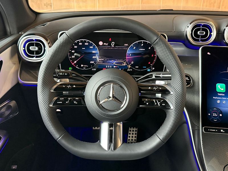 Mercedes-Benz GLC 220d 4MATIC, DISTRONIC, Tažné - fotka 21 z 38