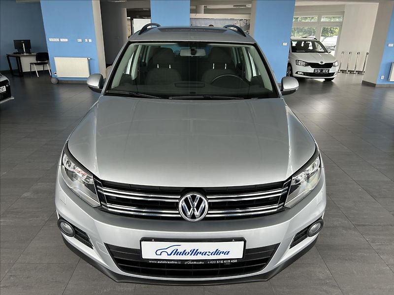 Volkswagen Tiguan 2,0   TDI,1.MAJ,SERVISKA,TAŽNÉ - fotka 2 z 22