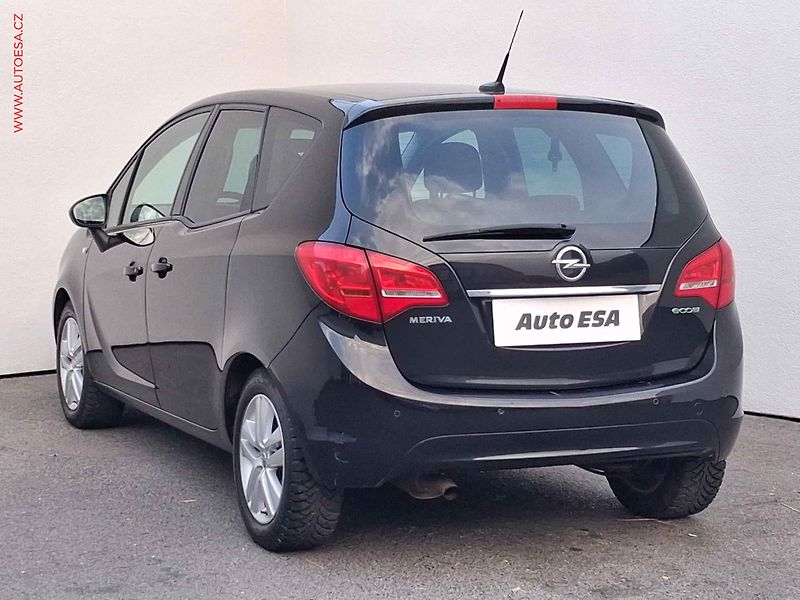 Opel Meriva (2011) 1.4i, ČR, AC, tempo, park - fotka 6 z 17