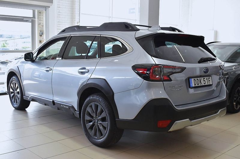 Subaru Outback 2.5i 4WD Active - fotka 3 z 21