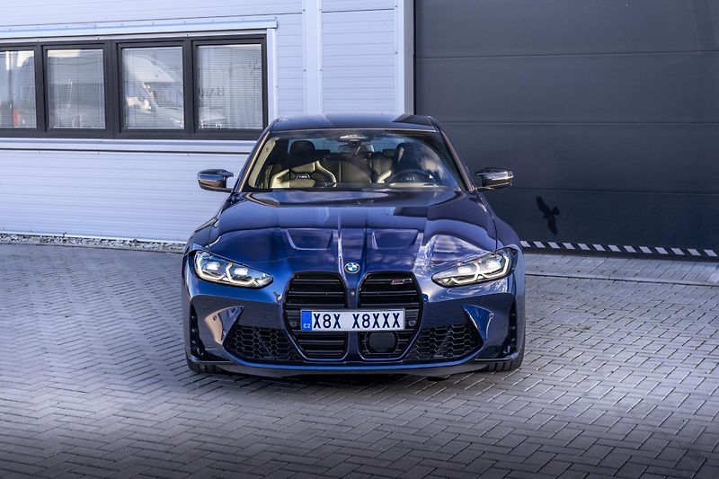 BMW M3 (2024) Competition xDrive - fotka 4 z 16
