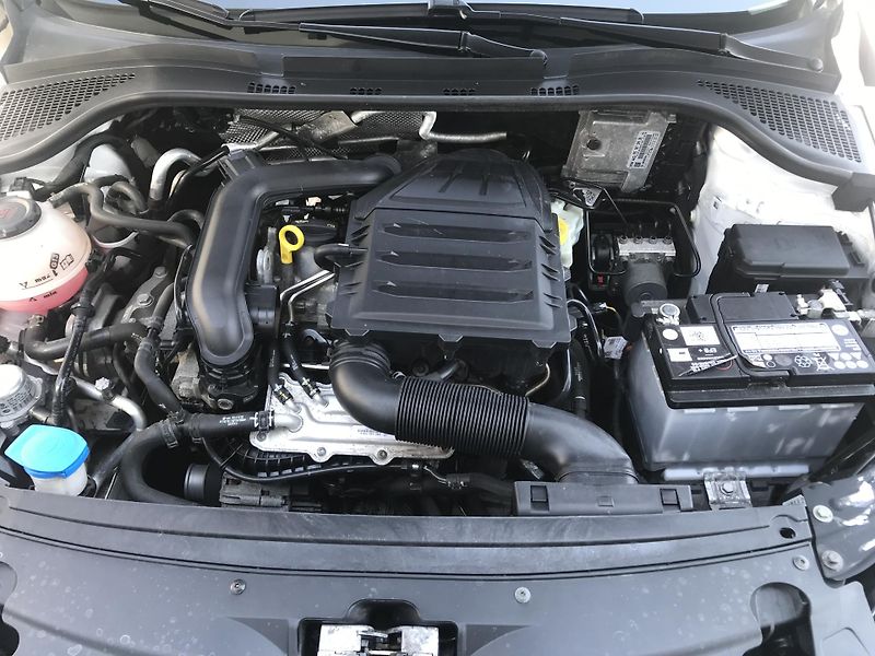 Škoda Rapid 1.0 TSI 81 KW ,STYLE ,ČR... - fotka 19 z 21