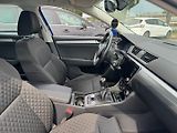 Škoda Superb (2018) 2,0 TDI 110 KW ČR 2. MAJ - náhled 41