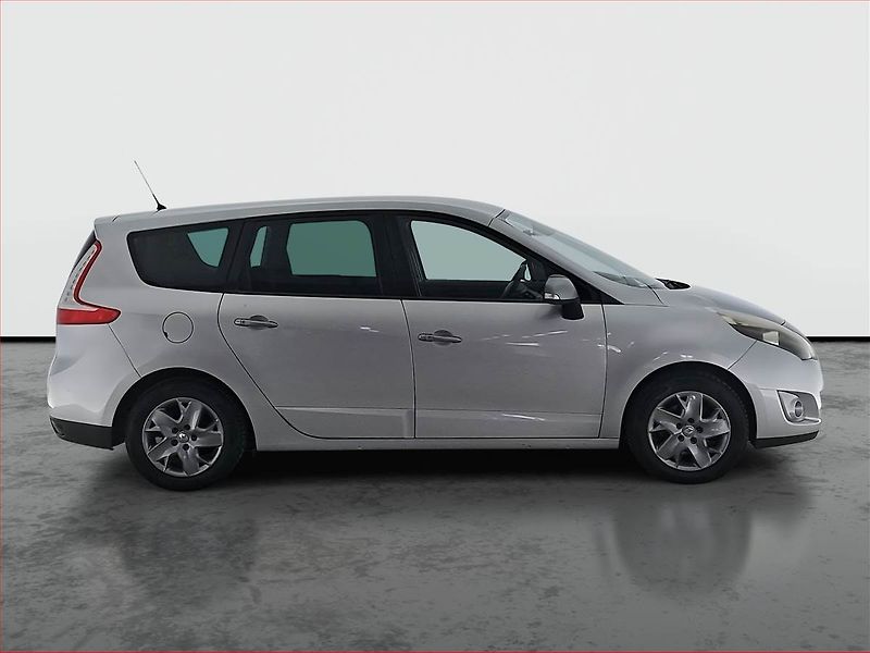 Renault Grand Scénic (2011) 1.6 16V, 7 míst, Park. senzory - fotka 6 z 20