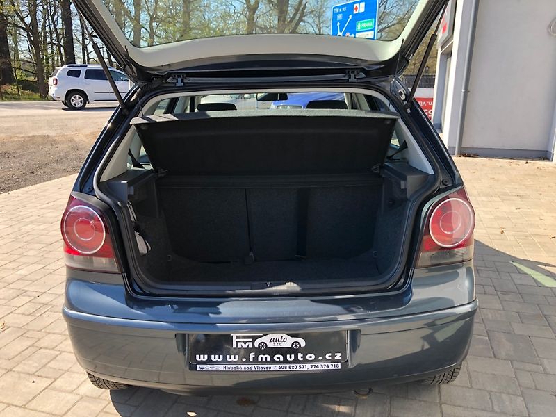 Volkswagen Polo (2006) 1.2 - fotka 22 z 25