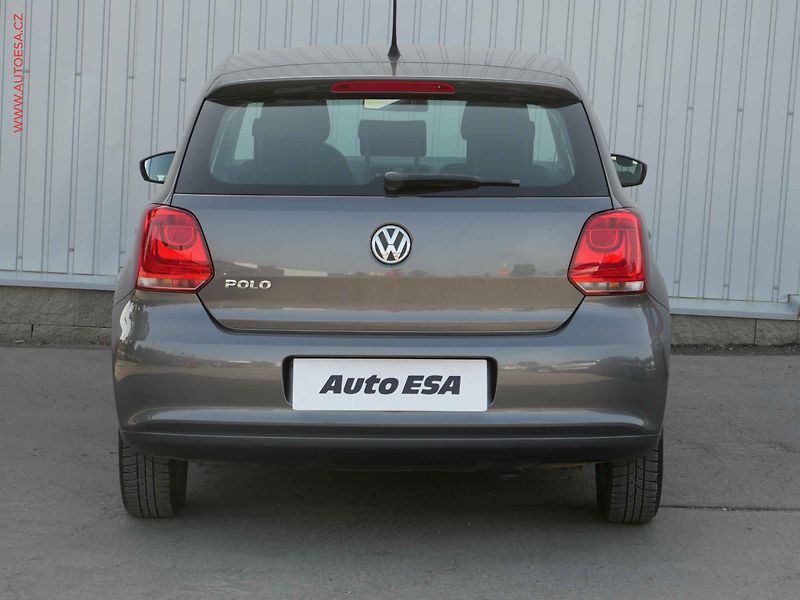 Volkswagen Polo (2010) 1.2i, 2.maj,ČR, Klima - fotka 5 z 15