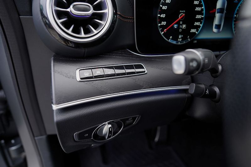 Mercedes-Benz CLS 400d AMG/4Matic/340 PS/Edice 1 - fotka 50 z 50