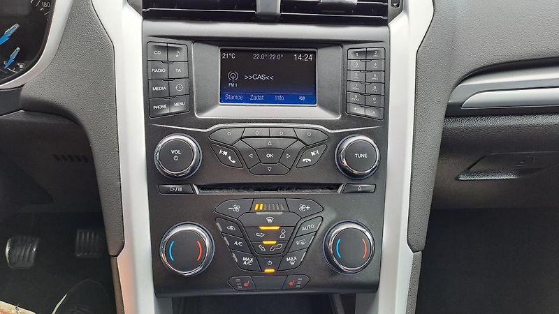 Ford Mondeo 2.0 TDCI Trend - fotka 26 z 27