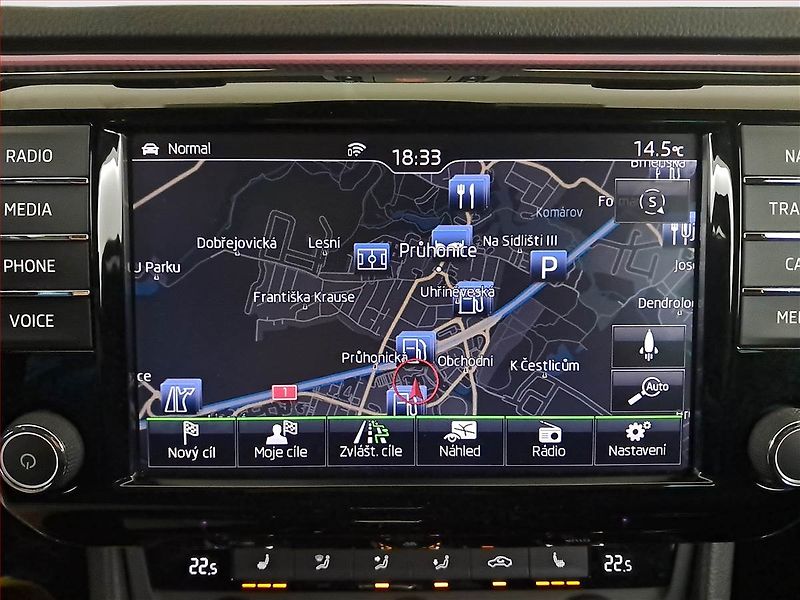 Škoda Superb (2017) Ambition Plus 2.0 TDI 4x4 - fotka 17 z 22