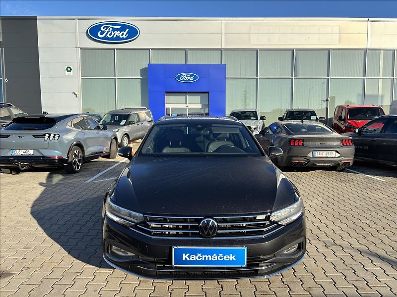 Volkswagen Passat 2,0 TDI 147kW Elegance DSG - fotka 7 z 46