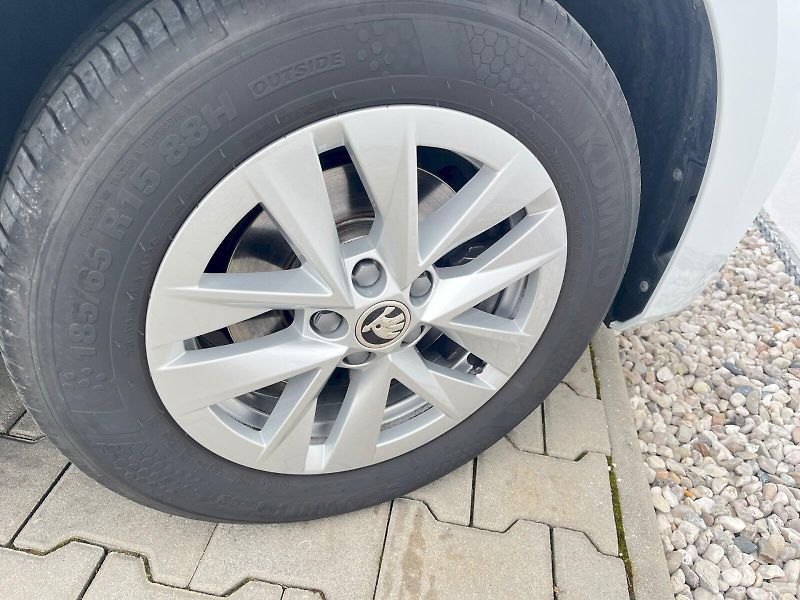 Škoda Fabia (2024) Top Selection 1,0TSI / 85kW M6 - fotka 30 z 32