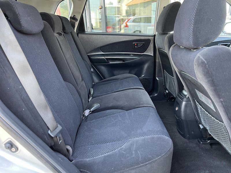 Hyundai Tucson 2.0CRDi 4x4 KLIMATIZACE ALU - fotka 25 z 35