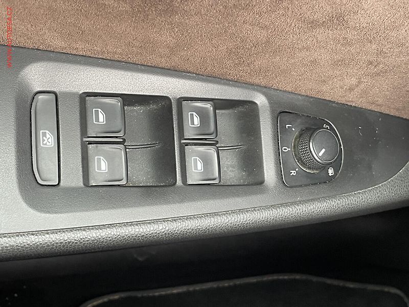 Seat Leon (2015) 2.0 TDi 4x4, X-Perience, DSG - fotka 11 z 20