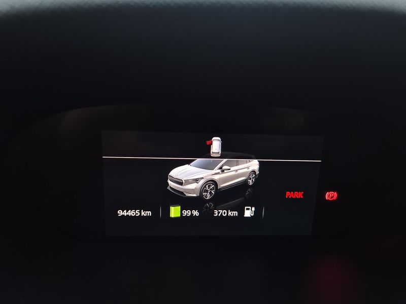 Škoda Enyaq iV 80 LOFT 150kw TZ SOH 97% - fotka 46 z 46