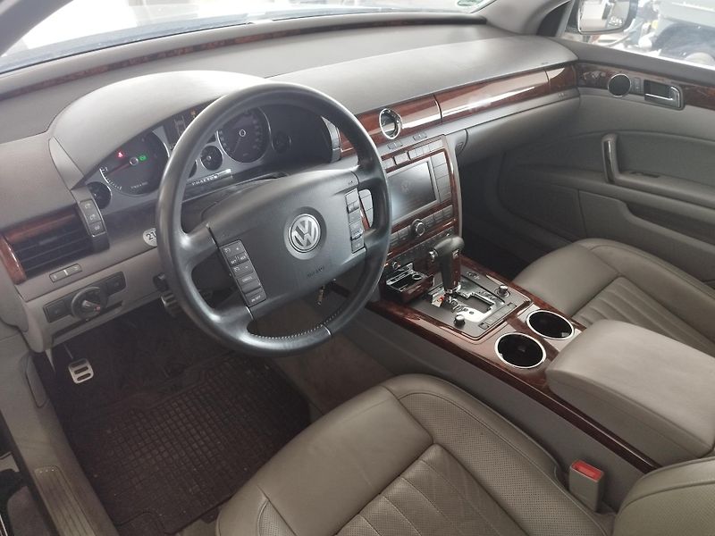 Volkswagen Phaeton (2008) 3,0TDI,171KW,4X4,LED,ALU,KŮŽE - fotka 18 z 39
