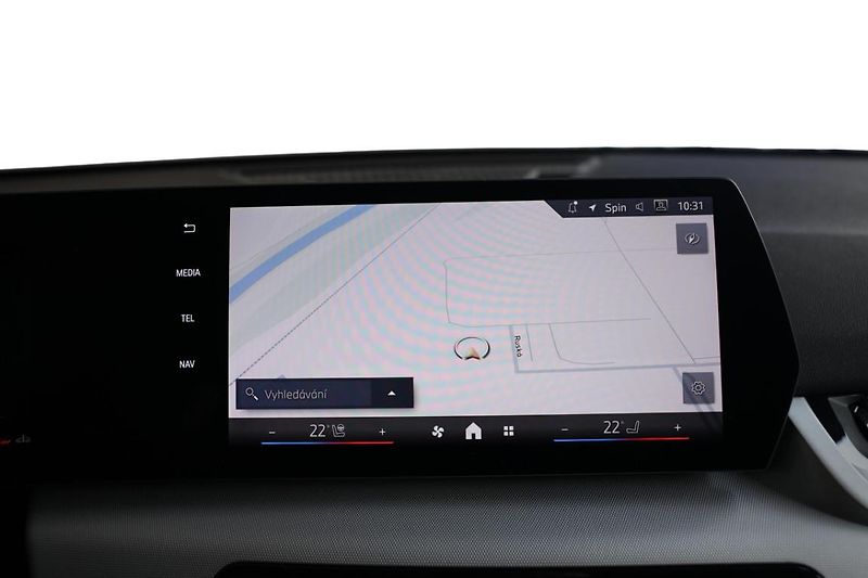 BMW X2 sDrive18d - fotka 11 z 24