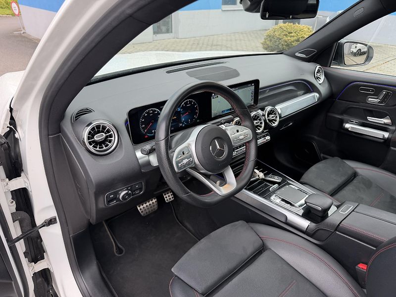 Mercedes-Benz GLB 250 165kW 4MATIC AMG LINE  - fotka 13 z 25