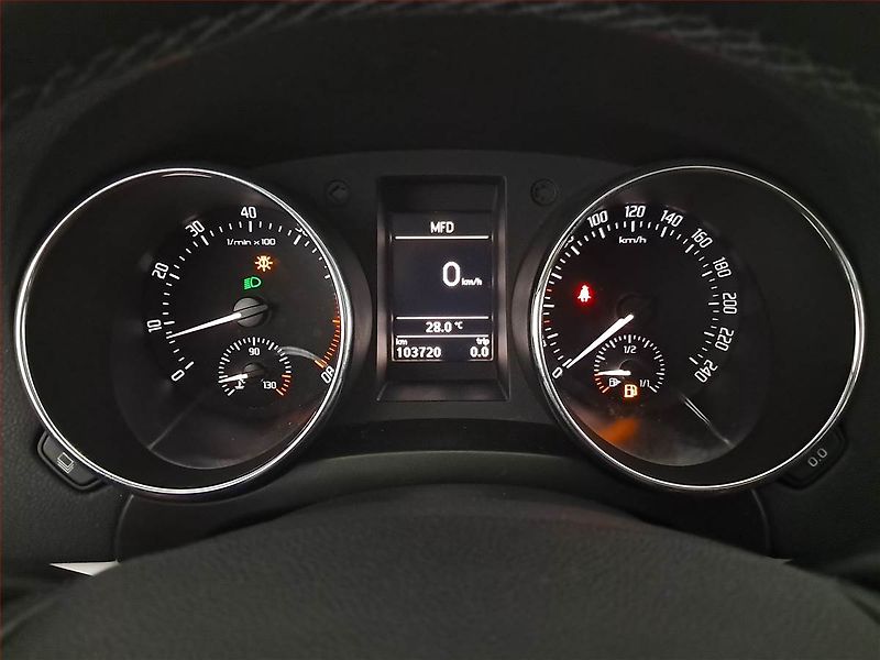Škoda Yeti (2010) 1.4 TSI, Serv.kniha, Tempomat - fotka 11 z 19