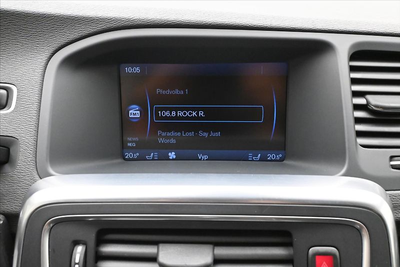 Volvo V60 1,6 D2 84 kW Manuál Kinetic - fotka 19 z 29
