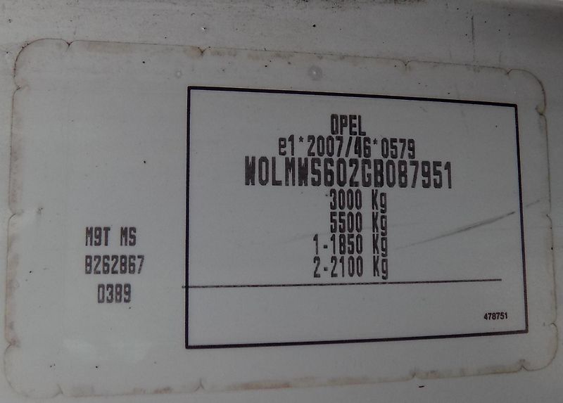 Opel Movano 2,3 CDTI 107 KW L1H1 9 MÍST - fotka 37 z 42