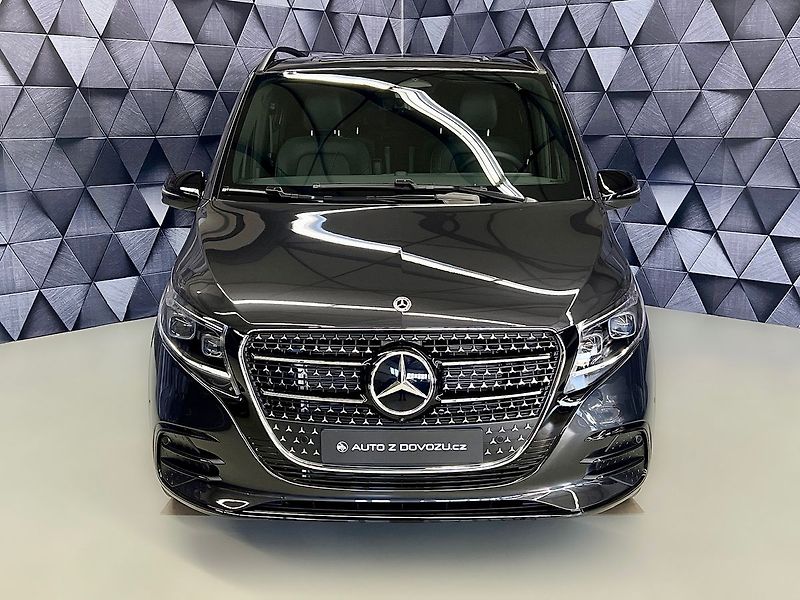 Mercedes-Benz Třídy V d 4MATIC AMG EXCLUSIVE LONG, A - fotka 2 z 35