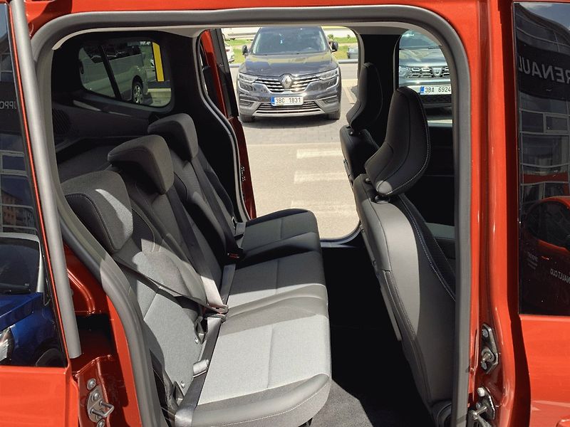 Renault Kangoo (2026) Techno TCe 130 - fotka 10 z 18