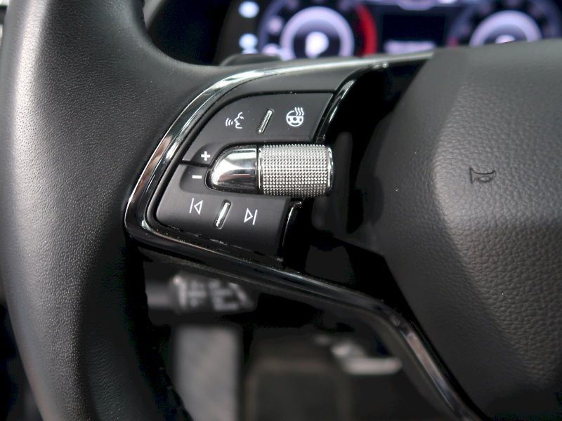 Škoda Superb (2021) SCOUT 2.0TDI 147KW DSG 4x4 - fotka 21 z 39