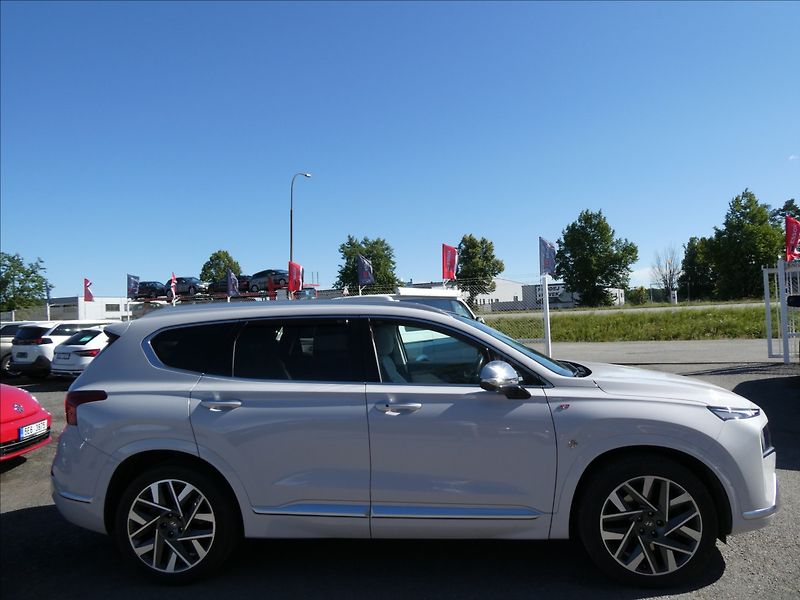 Hyundai Santa Fe 2,2 CRDi LUXURY 4x4 1.majitel - fotka 13 z 46