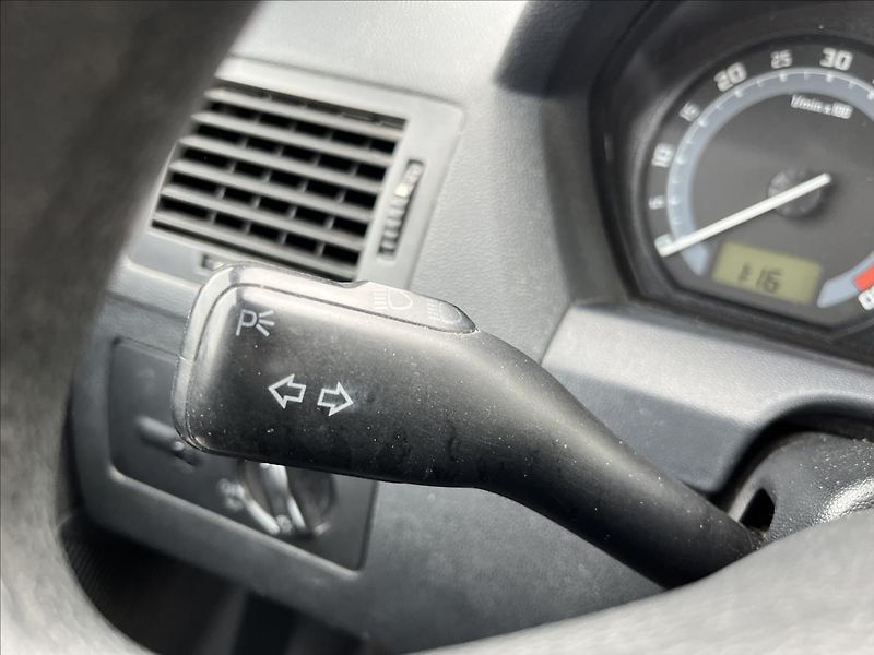 Škoda Fabia 1,4 TDi KLIMA STK 8/2026 - fotka 19 z 25