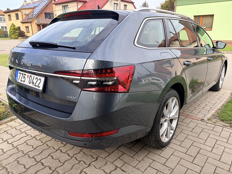Škoda Superb 2.0TDI 147KW DSG MATRIX 4x4 - fotka 4 z 44